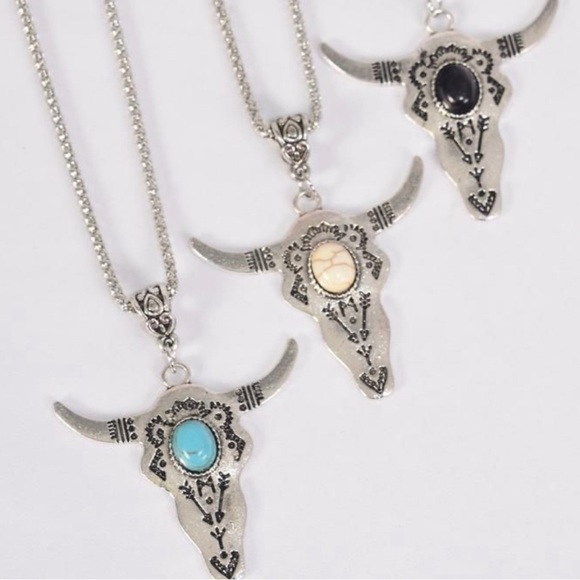 ❌SOLD❌ 🆕 Gorgeous Antiqued Onyx Bull Head Necklace NWT - Picture 3 of 7